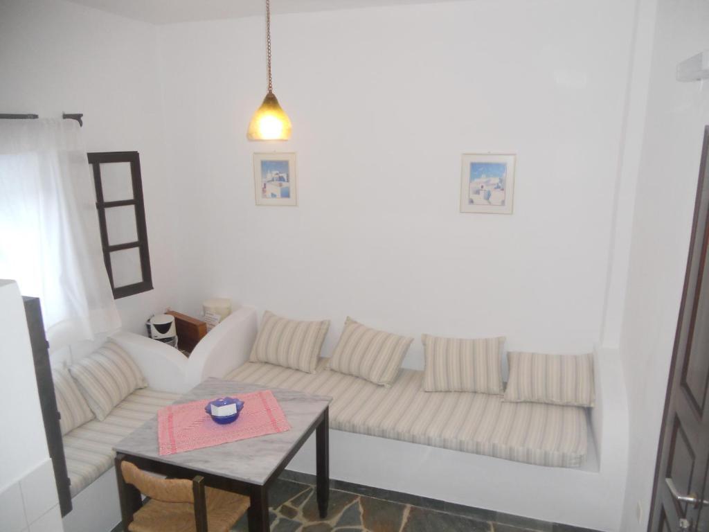 Villa Ostria Kamari  Room photo